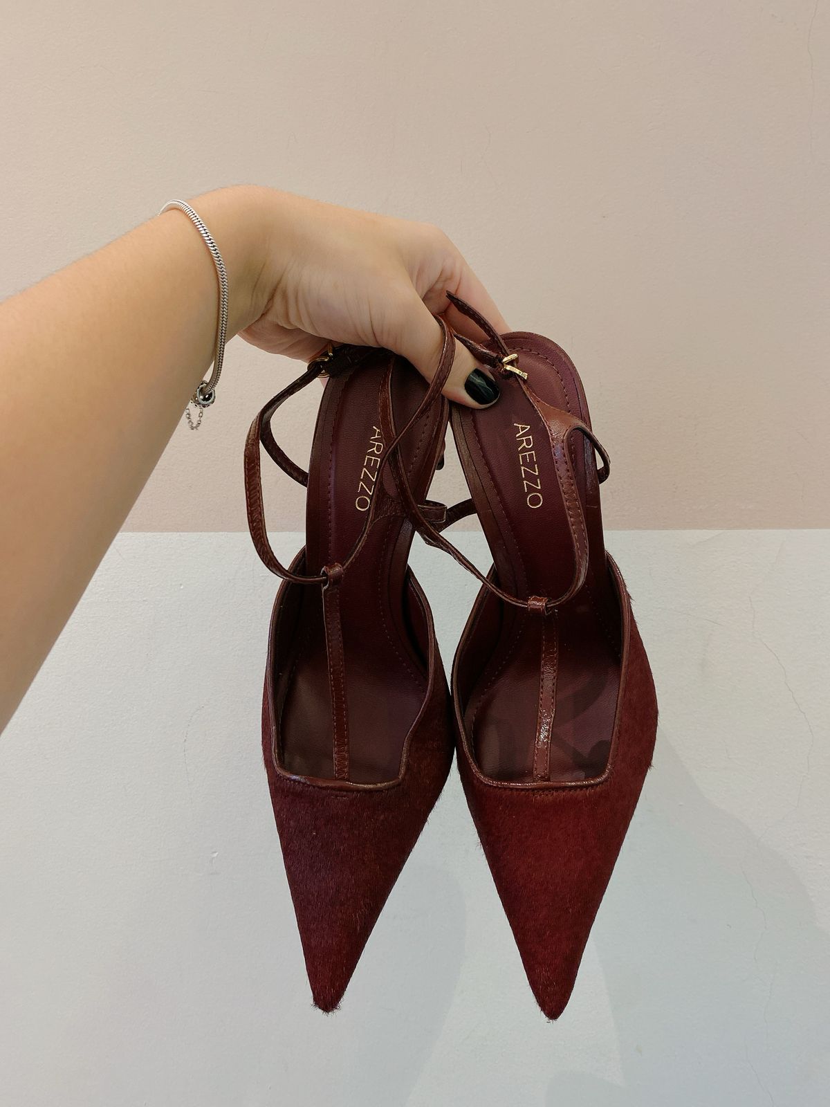 Scarpin vinho Arezzo 37