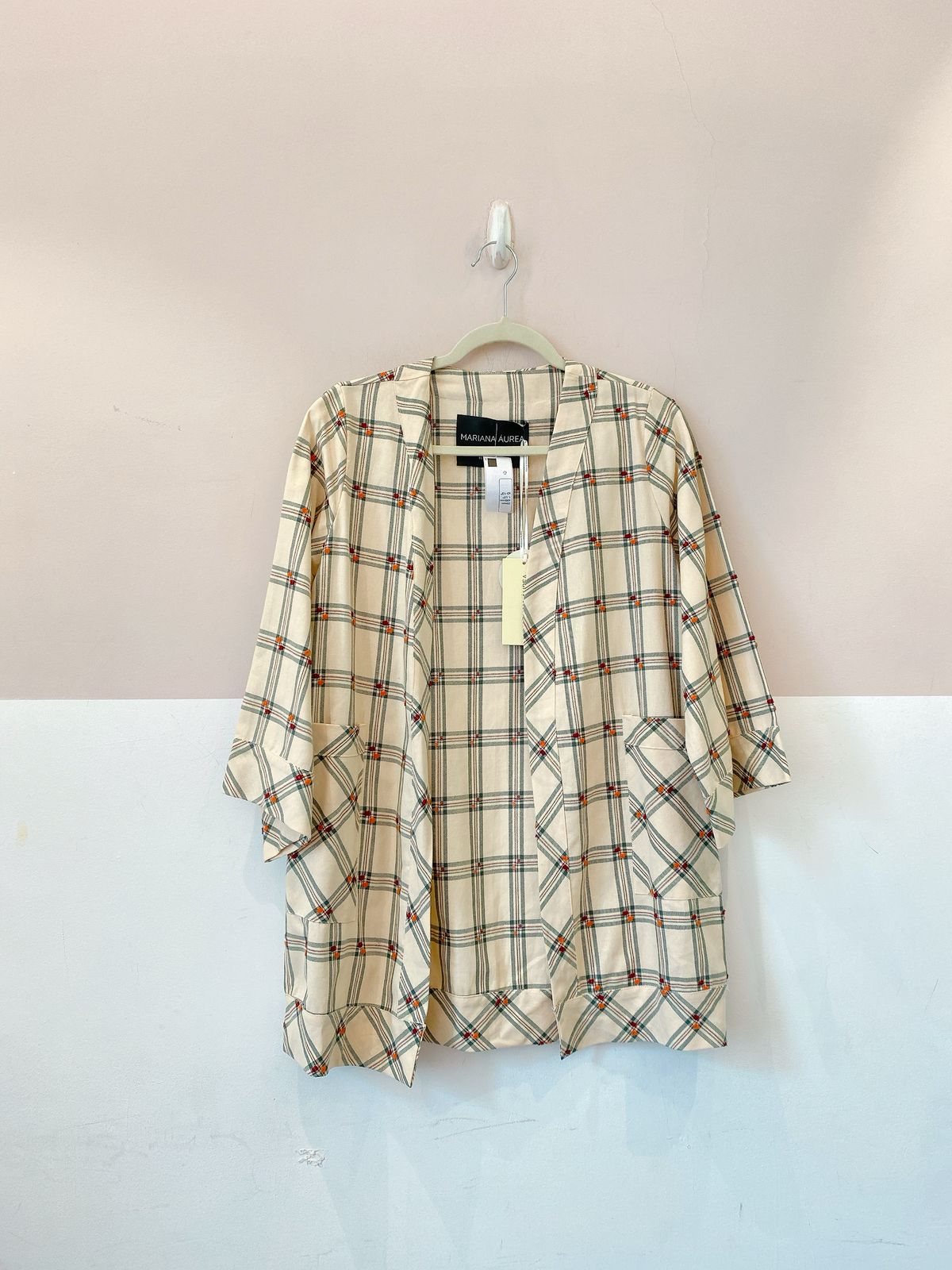Kimono bege xadrez Mariana Áurea M